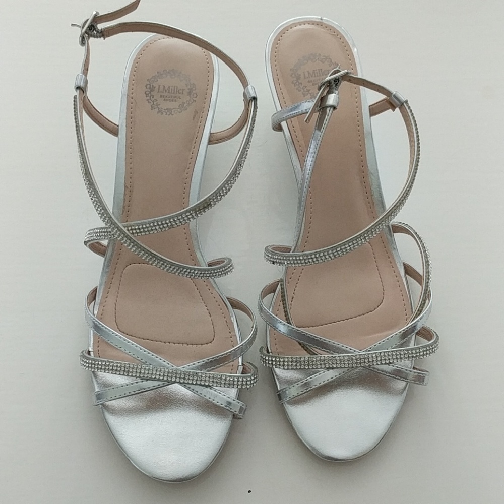 Dress shoes